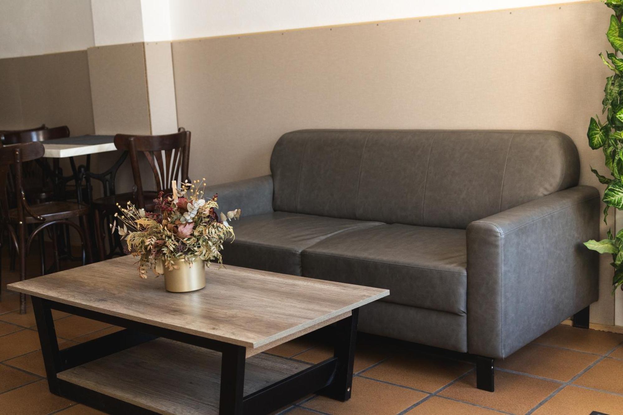 Hostal Corper Navalcarnero Esterno foto