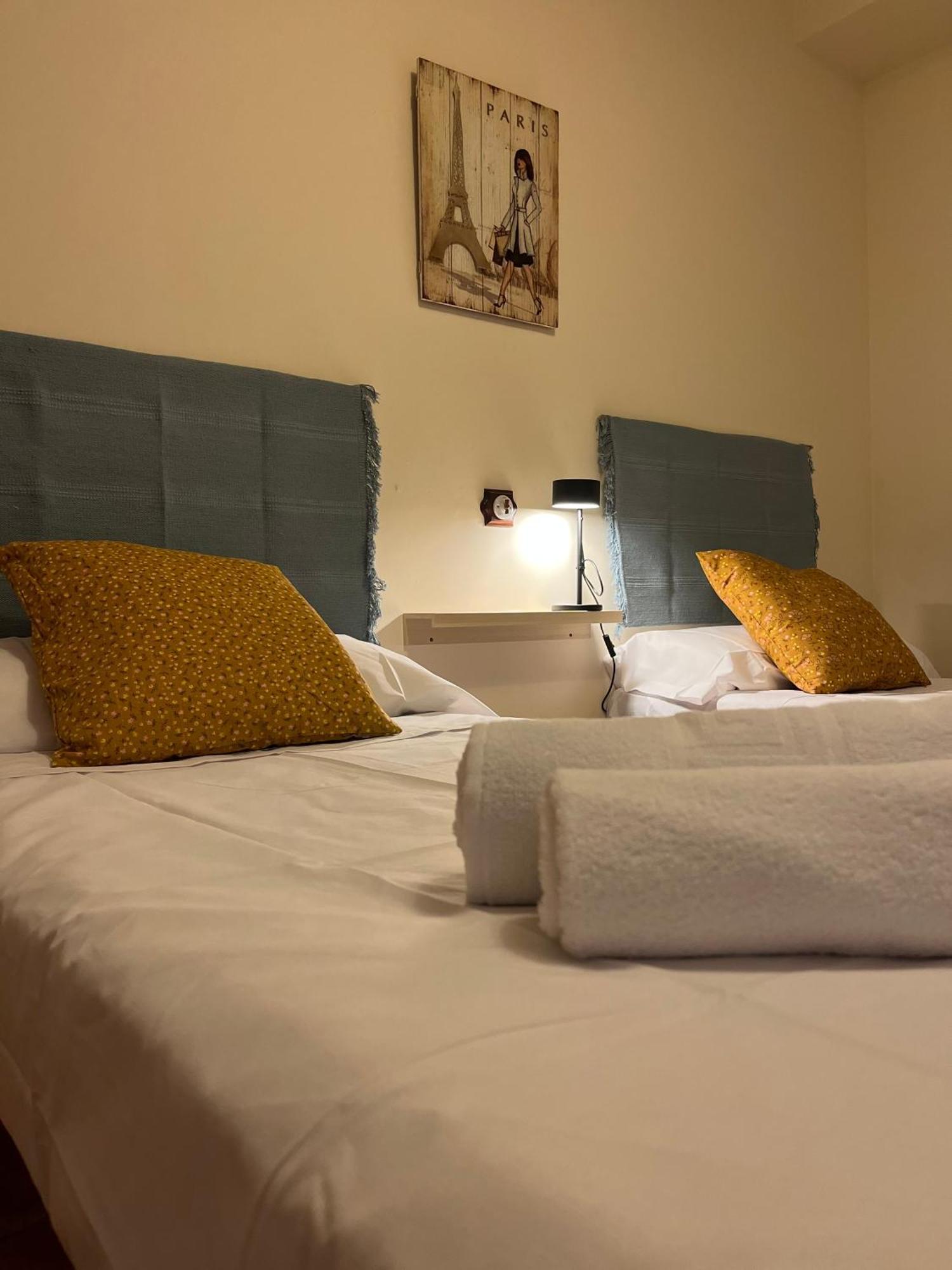 Hostal Corper Navalcarnero Esterno foto